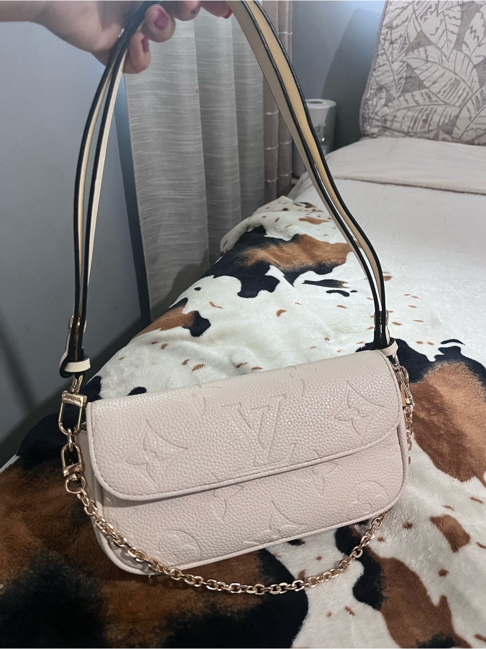 inspired Pebbled Leather Shoulder Bag in Pale Pink